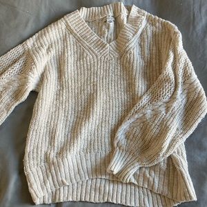 American Eagle knit sweater